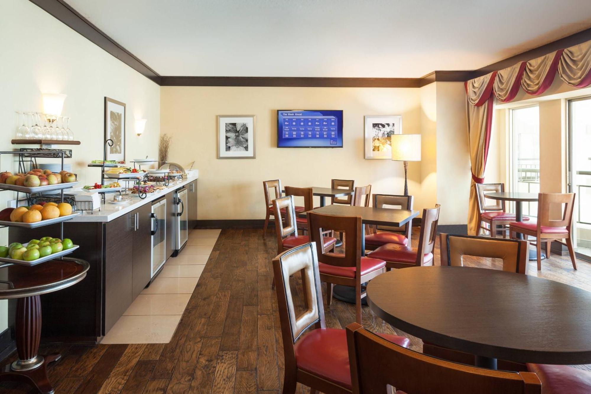 Marriott Savannah Riverfront Extérieur photo